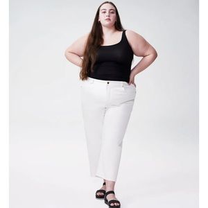 Universal Standard Bae Boyfriend Crop Jeans